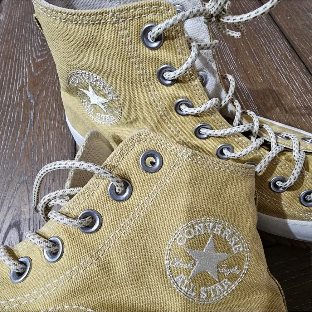 Converse Chuck Taylor All Star Lugged 2.0 Utility , Women's SZ 8.5, Men's SZ 6.5